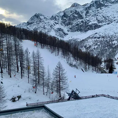 Cervinia In Out - With Terrace 公寓 布勒伊-切尔维尼亚
