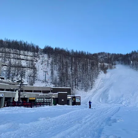 Cervinia In Out - With Terrace 布勒伊-切尔维尼亚